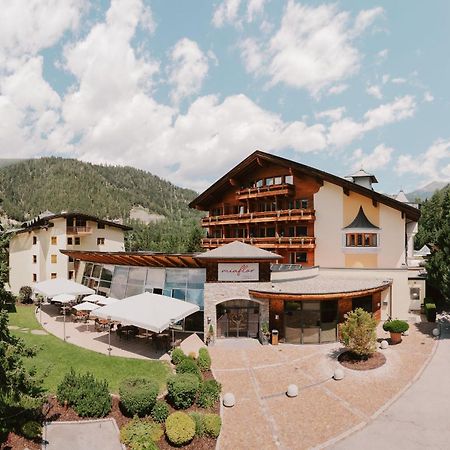 Neueroeffnung Miaflor Familien- & Aktivresort Ried im Oberinntal Dış mekan fotoğraf